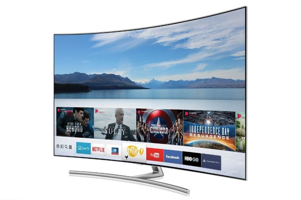Téléviseur à écran incurvé – design argenté